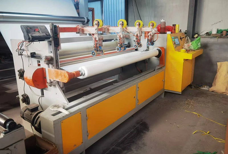 Proč si pro moderní stavební projekty vybrat linku na výrobu vodotěsných membrán z polyvinylchloridu (PVC)?