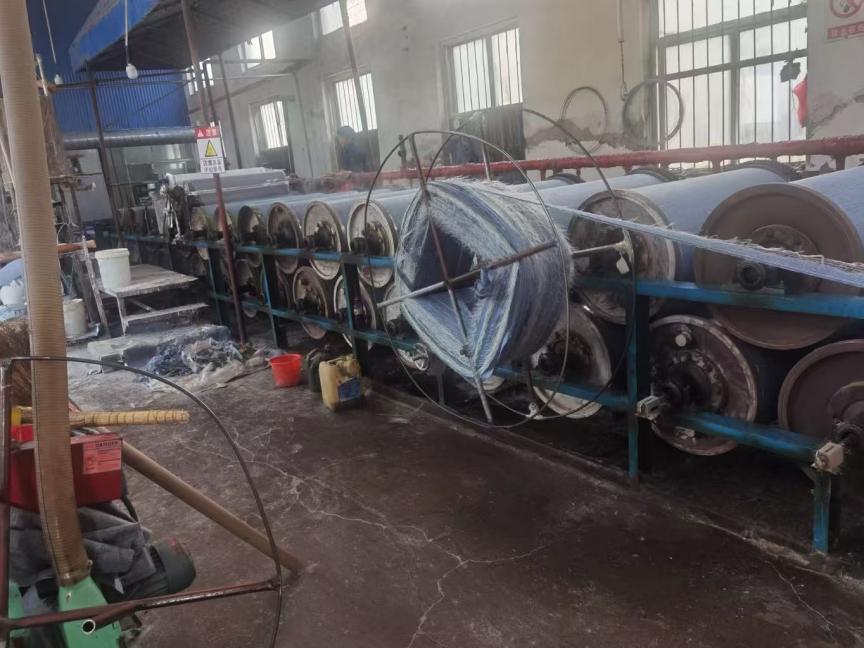 Voděodolná membrána vyztužená skelnými vlákny