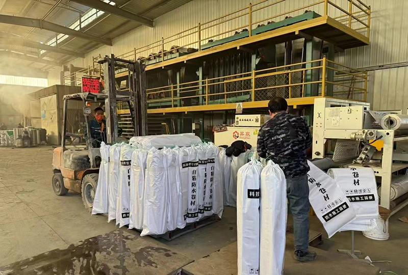 Polymerní samolepiční vodotěsné materiálové zařízení