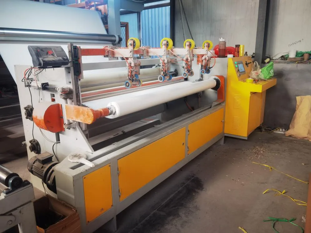 Výrobní linka TPO a vnitřně vyztužená TPO vodotěsná membrána